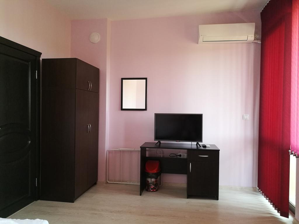 Guest House Karaulanov Elhovo  Luaran gambar