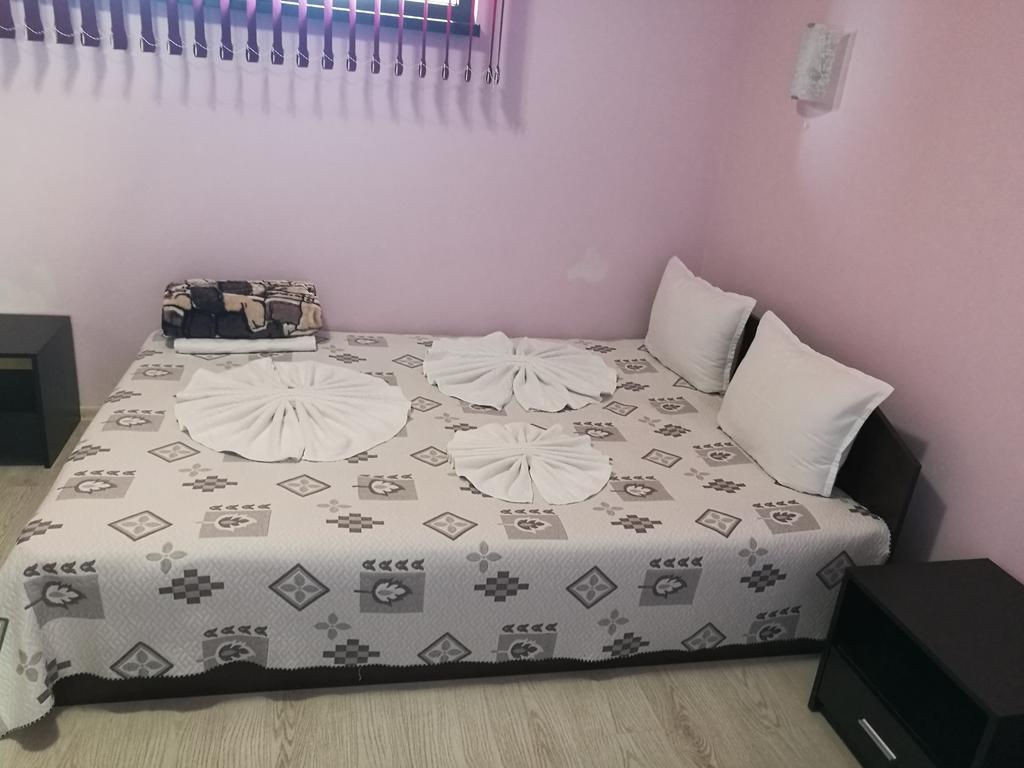 Guest House Karaulanov Elhovo  Luaran gambar